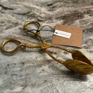 Brass tongs